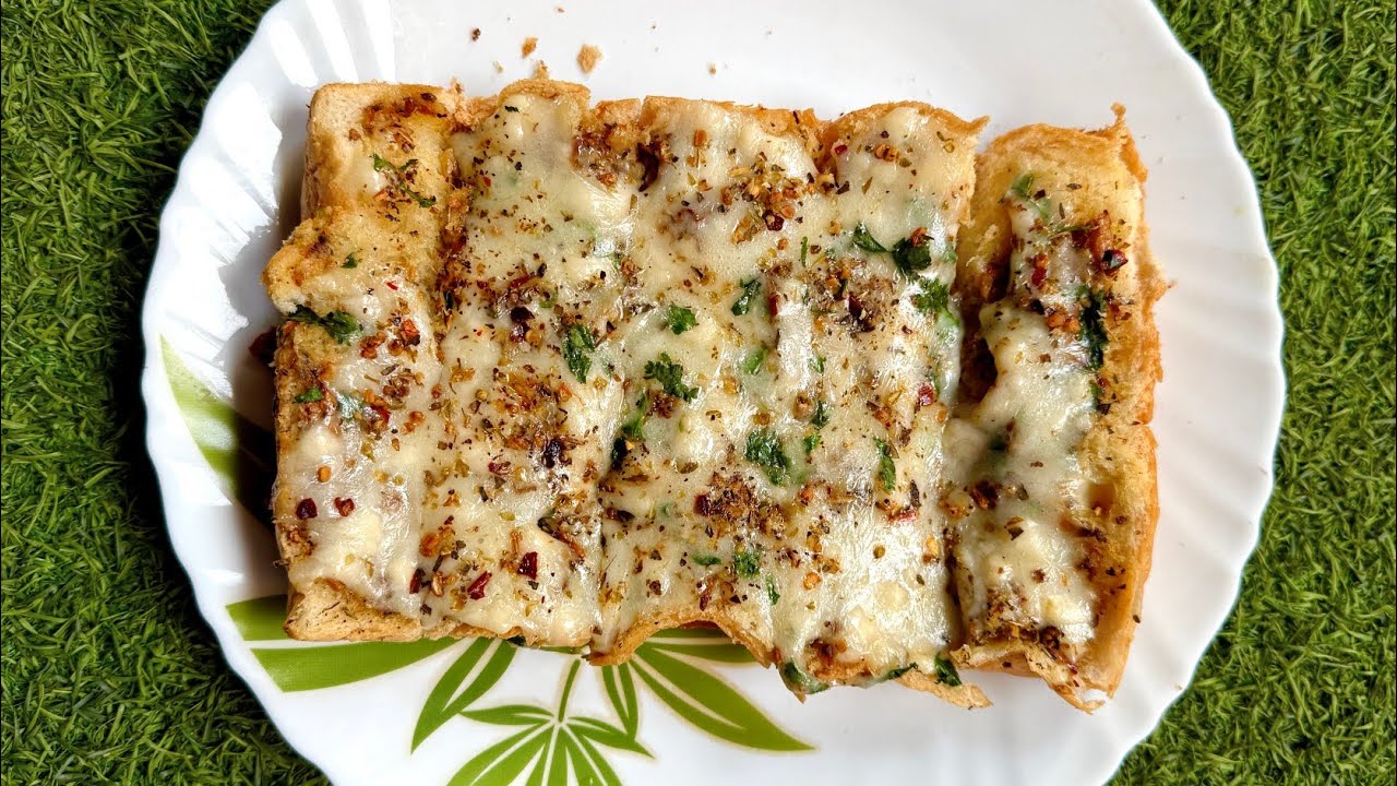 Extra Cheesy Garlic Bread Recipe #garlicbread #cheese #bread #shorts