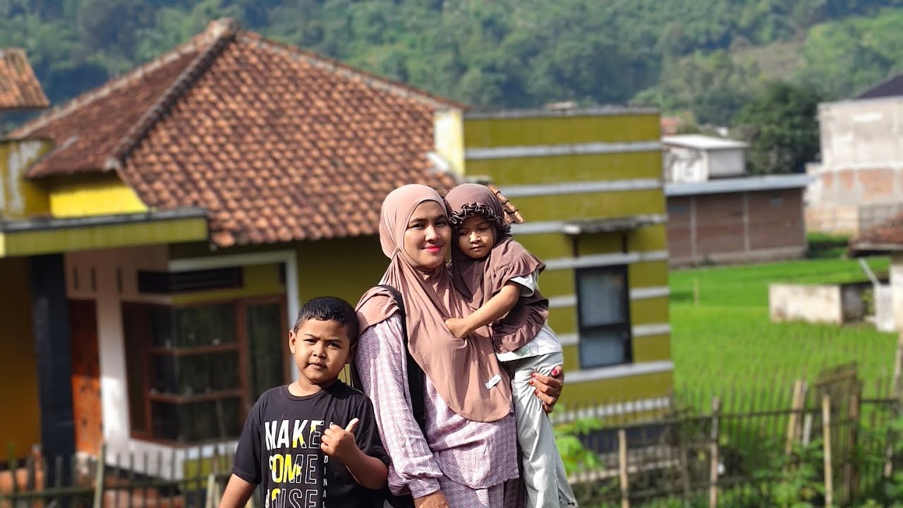 Serunya Jalan-jalan ke Pasar Kemis Bandung