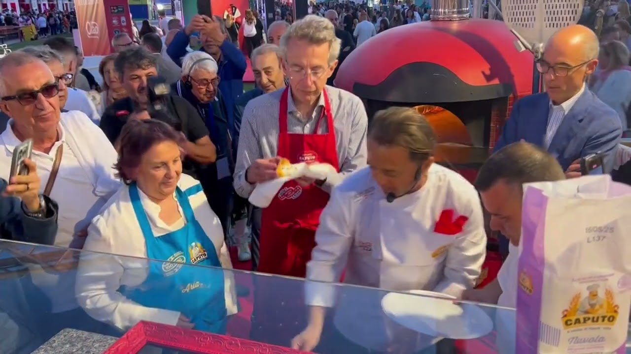 Napoli. Al via Coca Cola Pizza Village: Gastronomia ed intrattenimento alla Mostra D'Oltremare