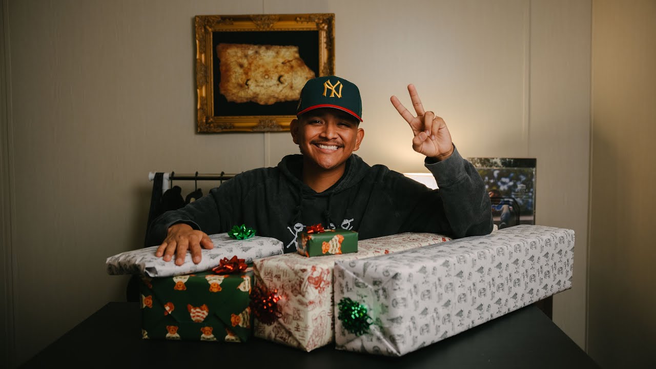 HAT CLUB HOLIDAYS UNBOXING!
