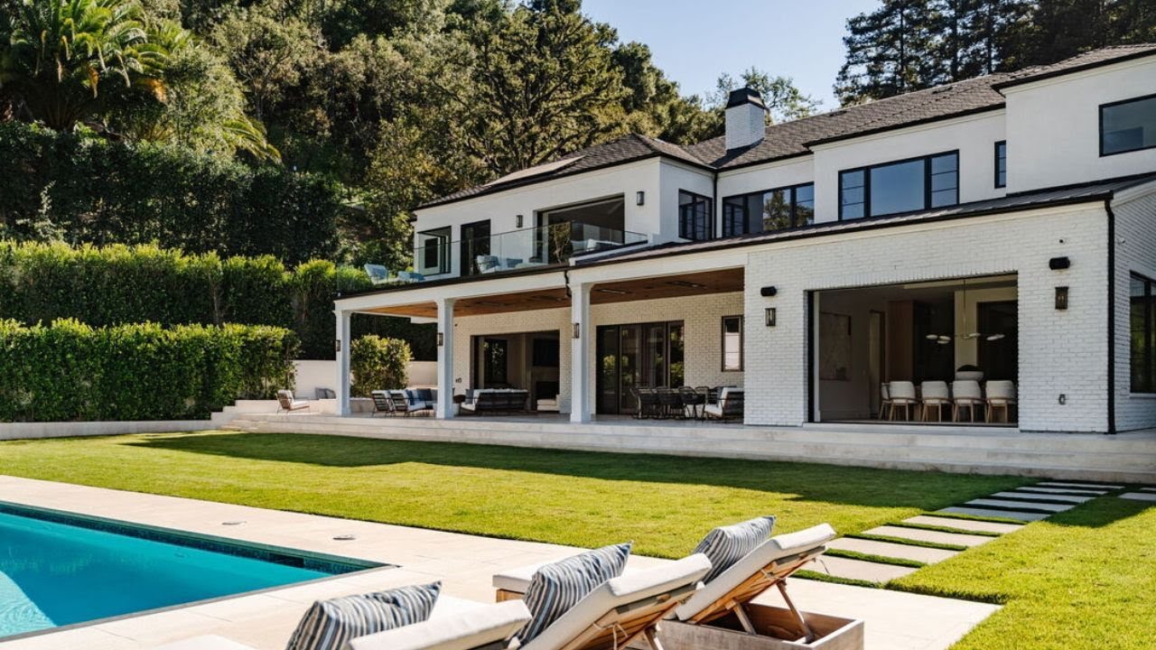 13164 Boca De Canon Lane, Los Angeles, CA 90049