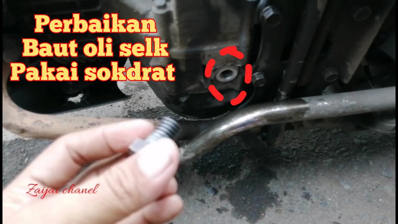 perbaiki baut oli selek pada motor pakai sokdrat