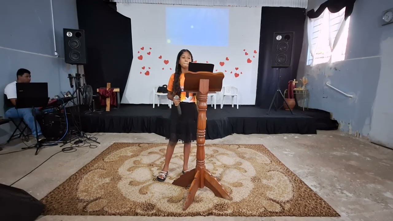 Santifica - Alugiana cover Karlla Gabriela Igreja IECP Novo Tempo