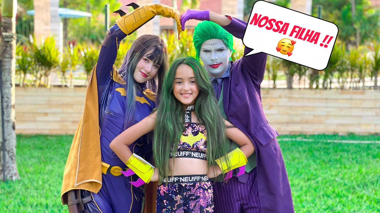 A BATGIRL E O CORINGA ADOTARAM A BELINHA