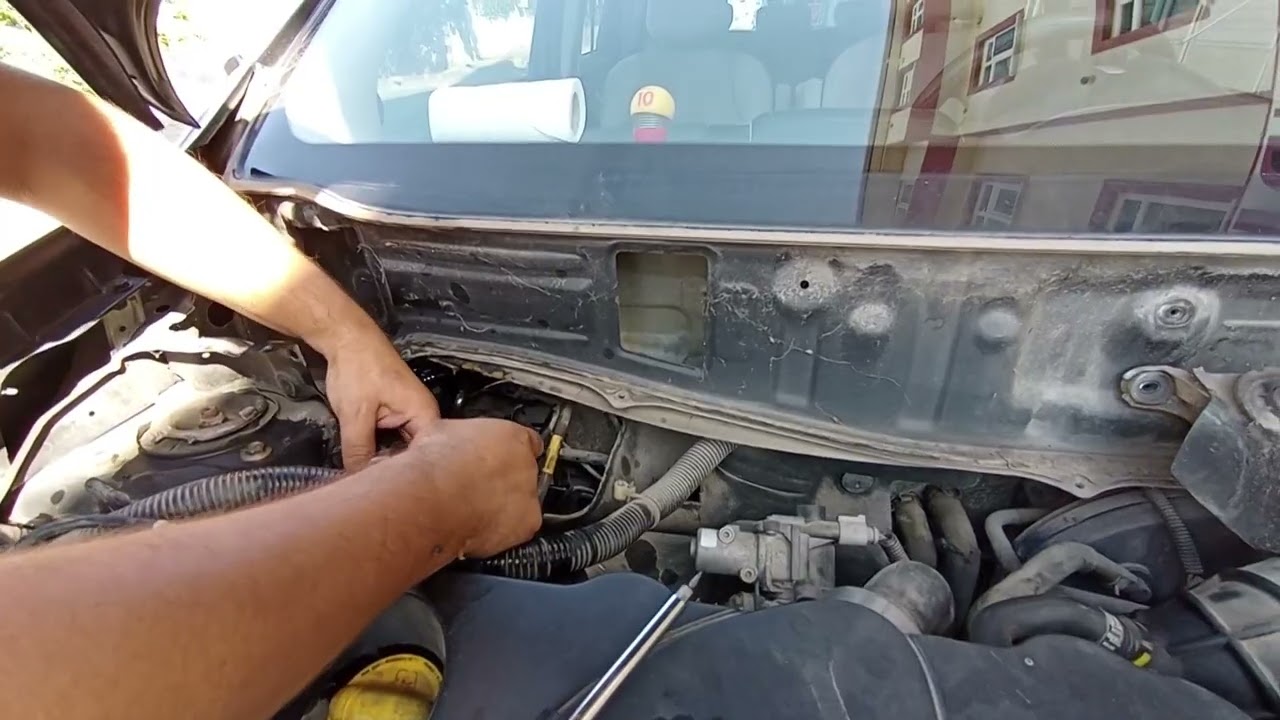 nissan note yakıt filtresi değişimi