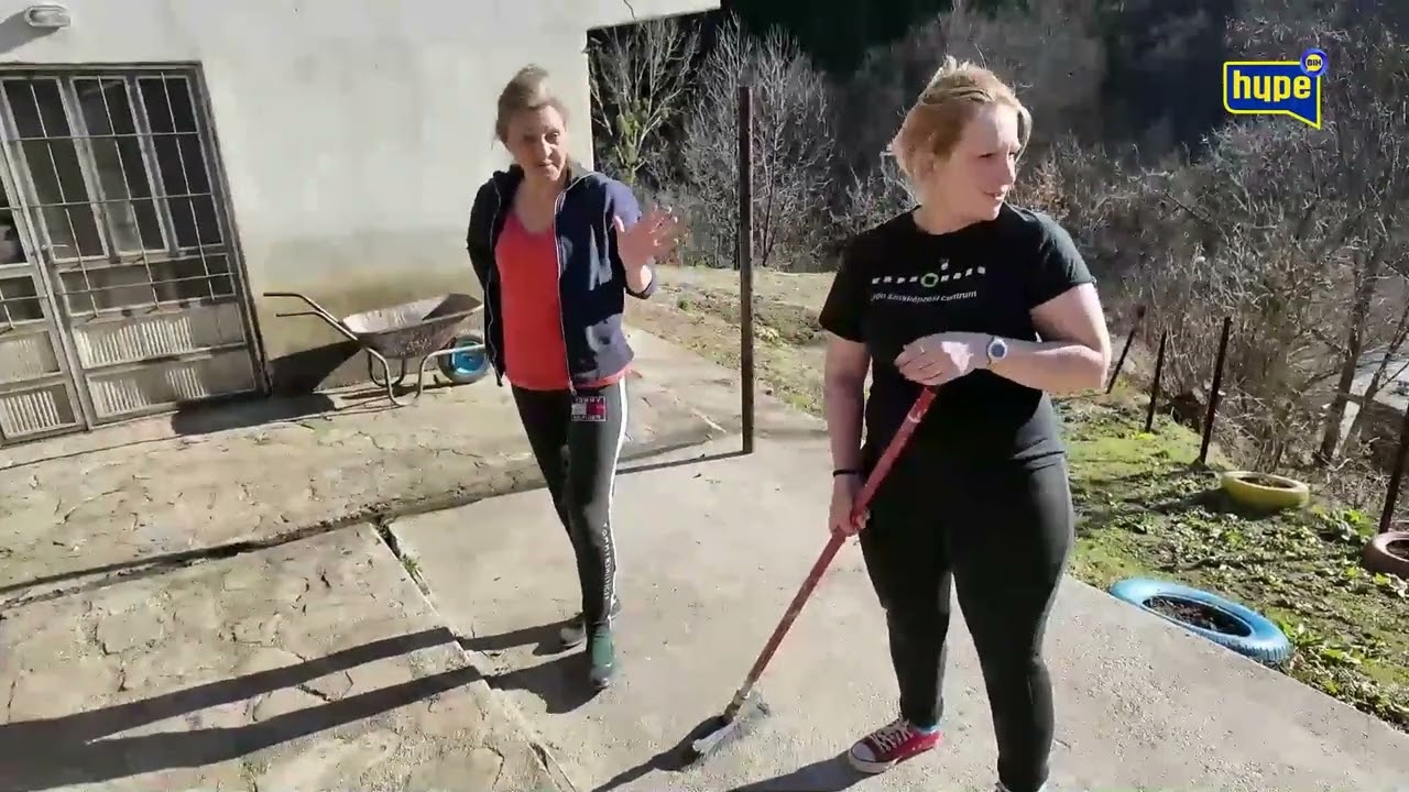 Ja da oplalim nekog bi se uspavo? Zato nemoj da  me ko nervira