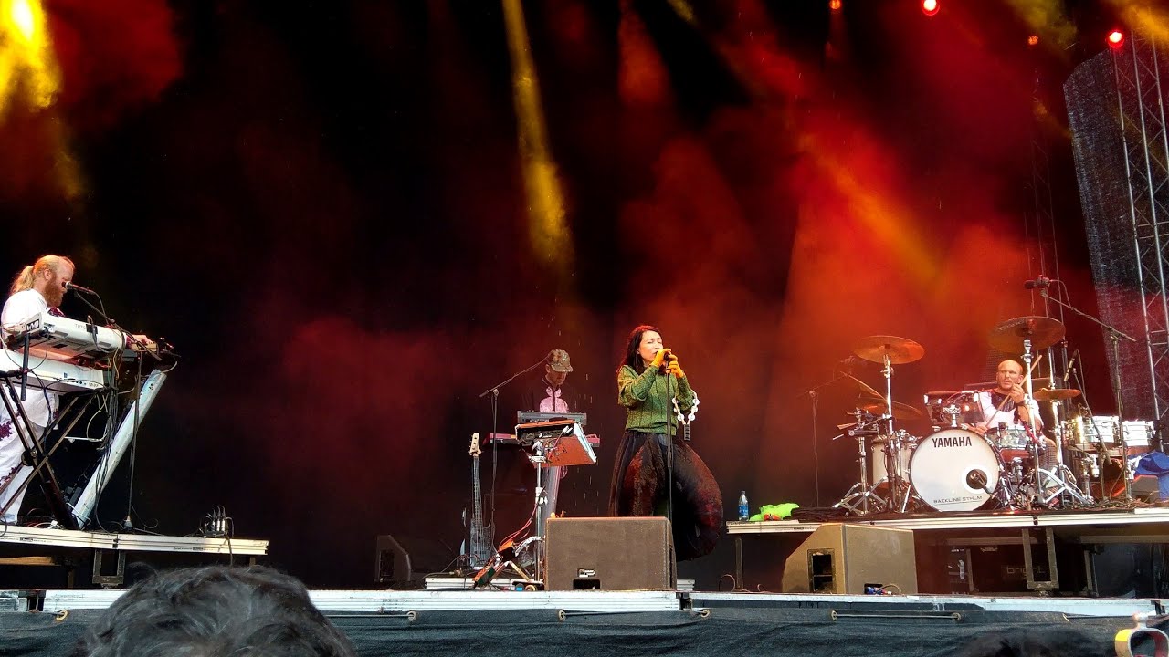 Little Dragon - Wildfire (Live@Popaganda) 4K