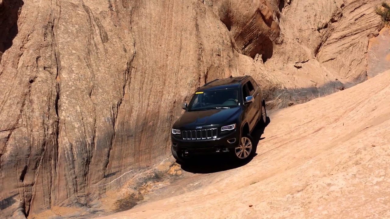 2014 stock Grand Cherokee driving up Hells gate