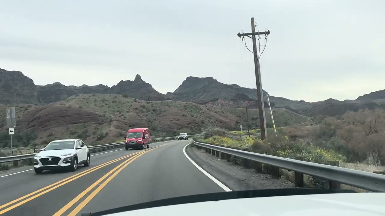 Just a little drive time between Parker Dam and Lake Havasu, along the Colorado River 🌵🏜️🥰