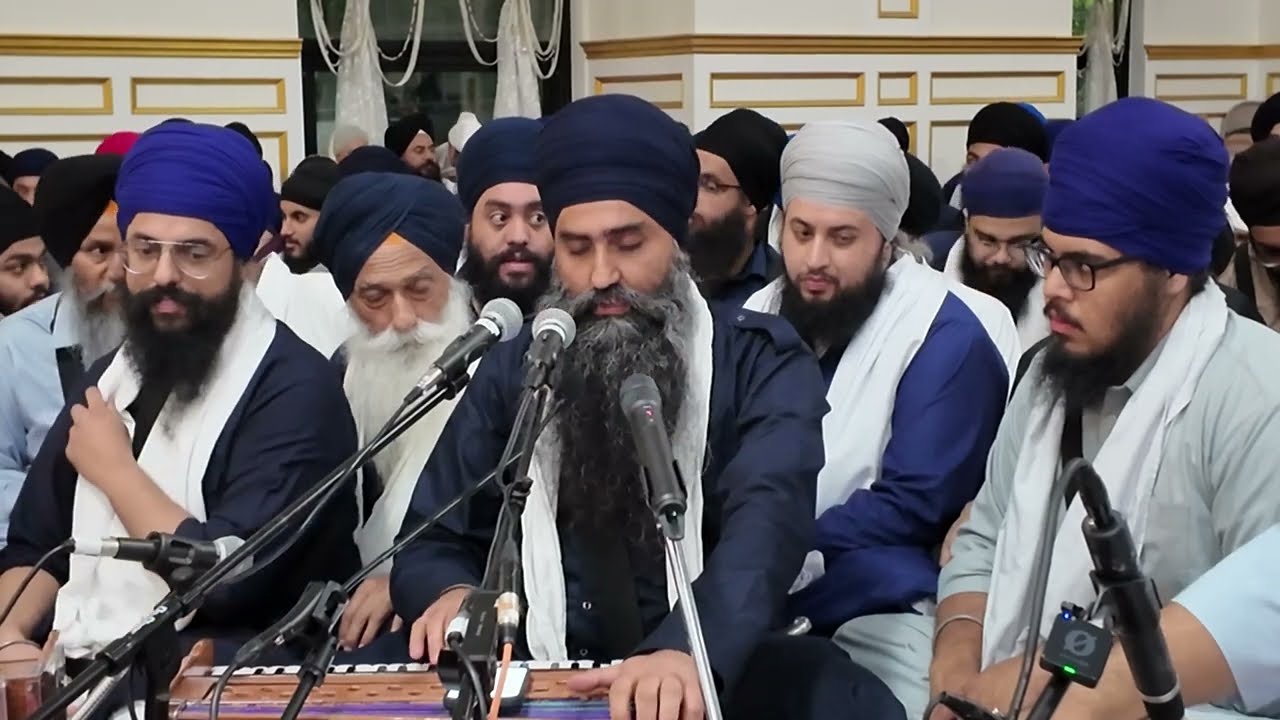 Bhai Manjit Singh Ji Dayalpur - ਸਾਵਣਿ ਸਰਸ ਮਨਾ ਘਣ ਵਰਸਹਿ ਰੁਤਿ ਆਏ