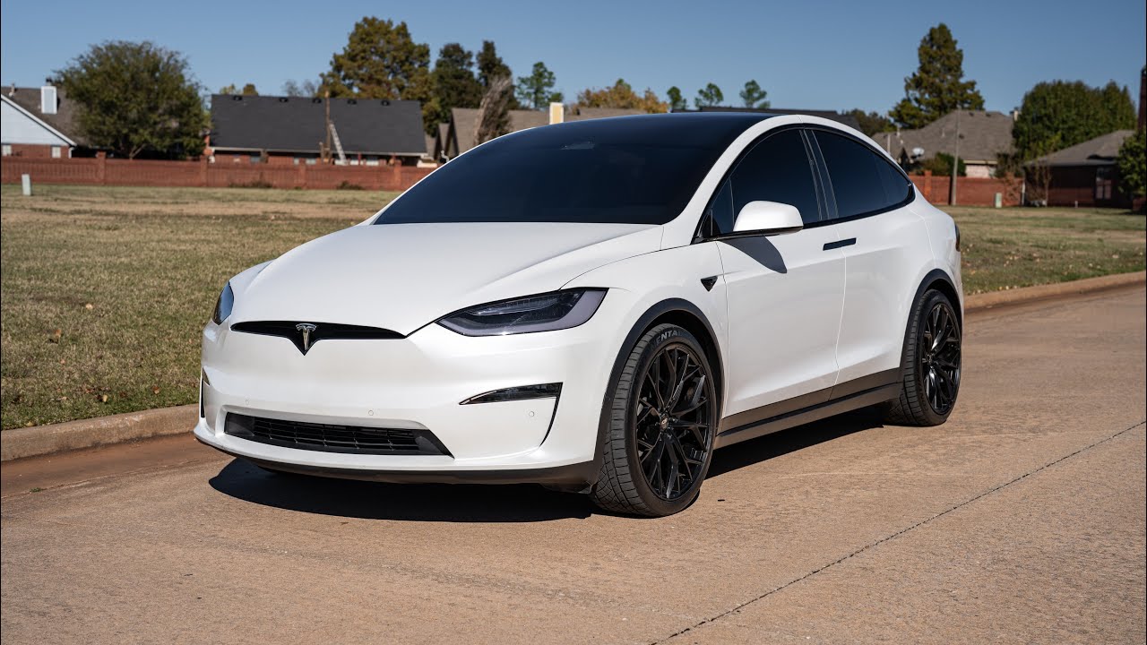 2022 Tesla Model X Plaid Walk Around
