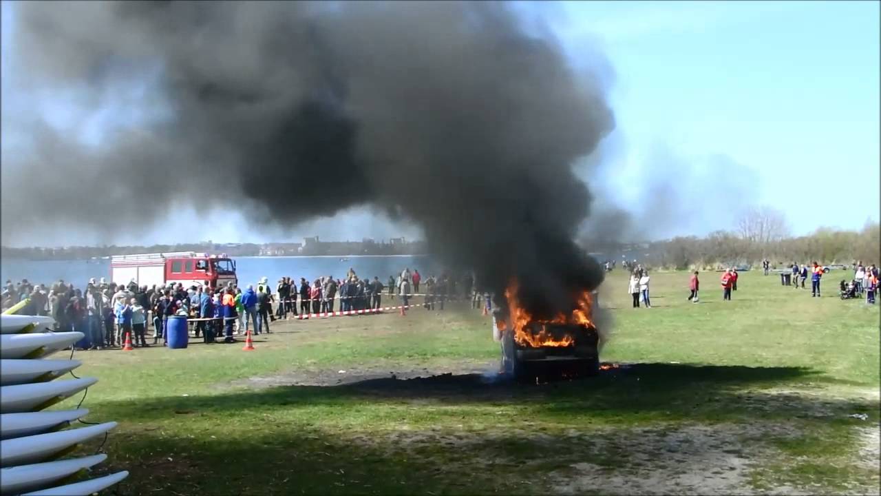 Heringsfest 2013 mit Übung der Feuerwehr - en0088