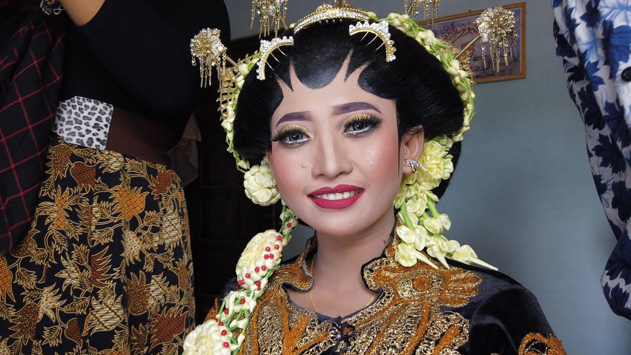 PAES SOLO PUTRI | NURUL KHOTIMAH,SM - Rian Make Up