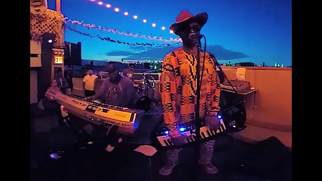 Amp Fiddler - "Fiddler on tha Roof" - Output, Brooklyn - 6/24/16 - 360º video with spatial audio