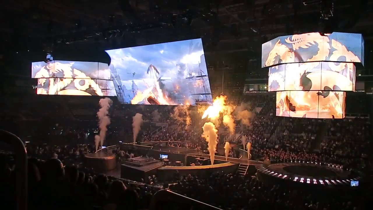 Game of Thrones Live Concert - Daenerys - SAP Center