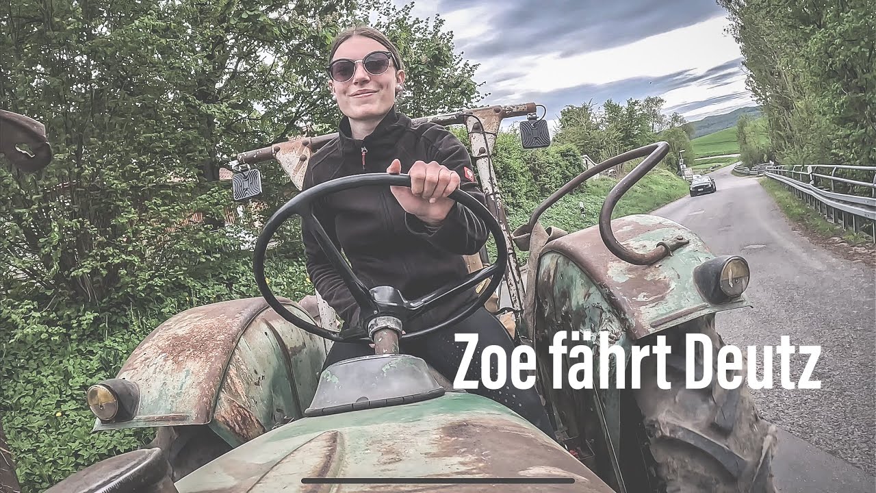 Grünes holen Zoe fährt Deutz D30 mit Messerbalken