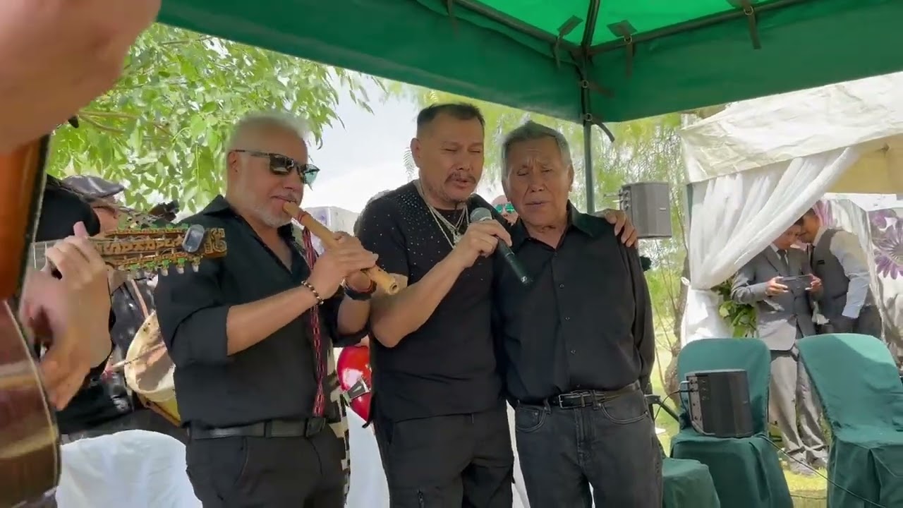 LOS KJARKAS EN EL ULTIMO ADIOS A CASTEL HERMOSA