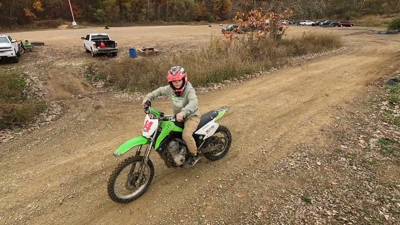 David rides the KLX140!!!
