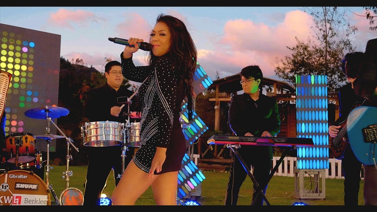 ESTEFANIA ROMERO & THE LATIN BAND (PROMO 2)