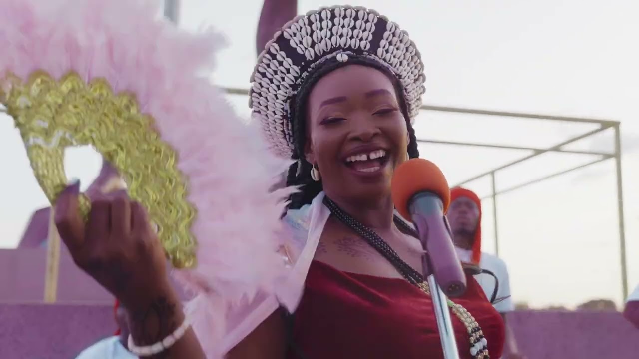 Mounira Mitchala - JOYEUX ANNIVERSAIRE TCHAD