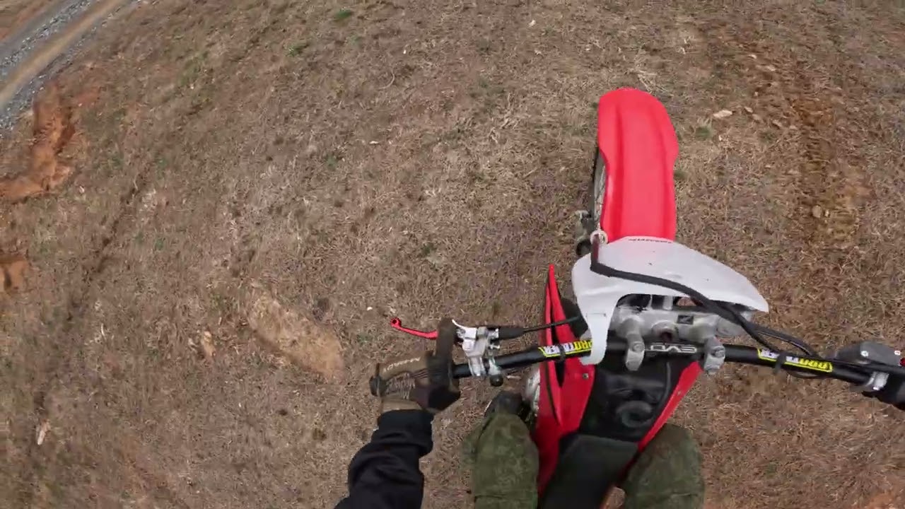Slow riding CRF200F