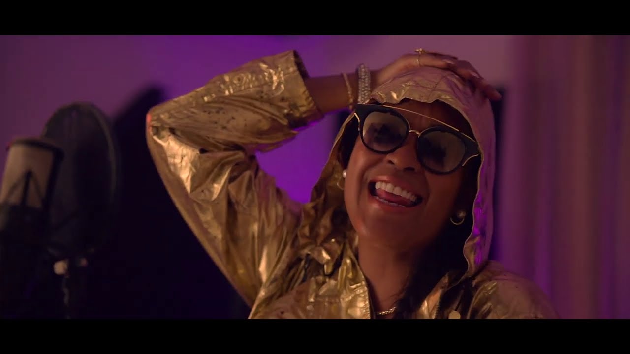 Shontelle - Impossible (Exclusive Performance)