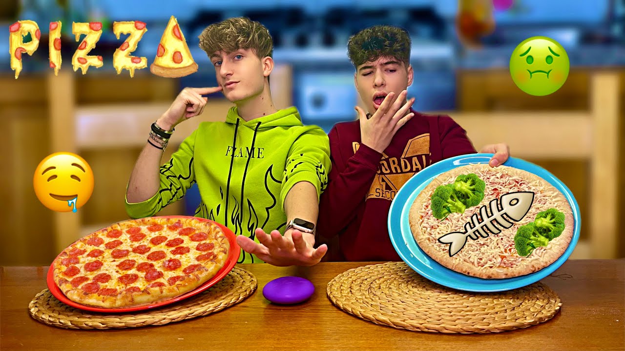 IL BOTTONE SCEGLIE L’INGREDIENTE!!!*pizza challenge con imprevisti* | leo&tommy