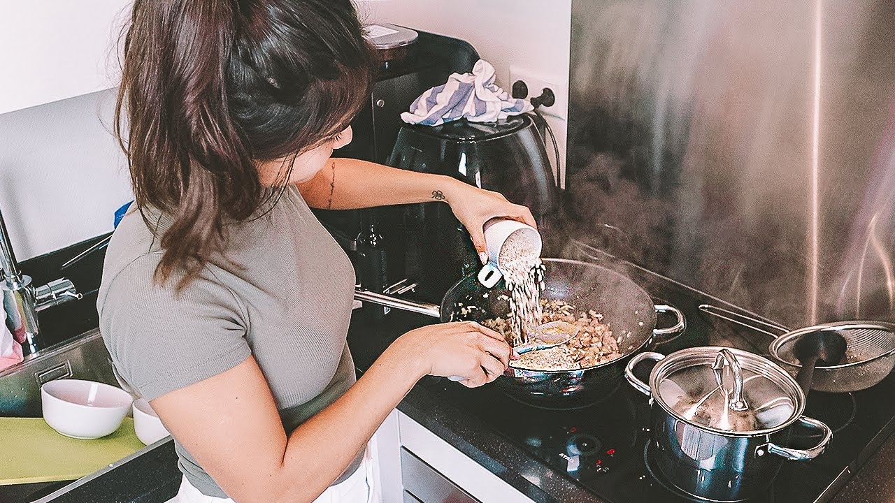 COZINHA E FALA: Risoto de filé e alho poró ft. Pati Moreira Vida a Um