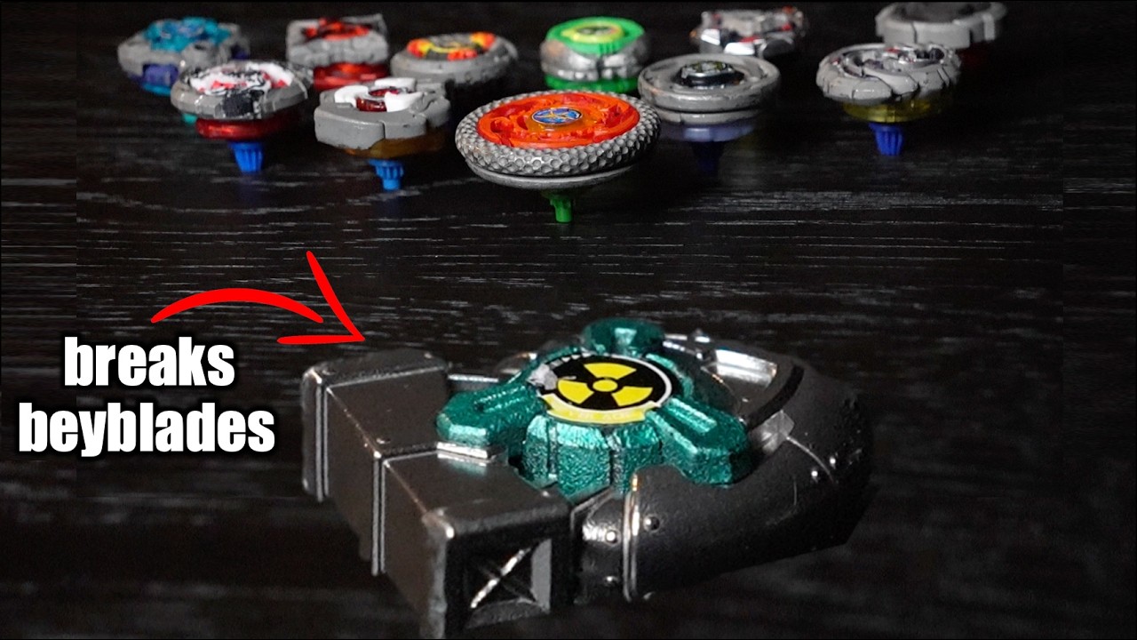 Опасный Beyblade ПРОТИВ 10 уровней кастомных Beyblade
