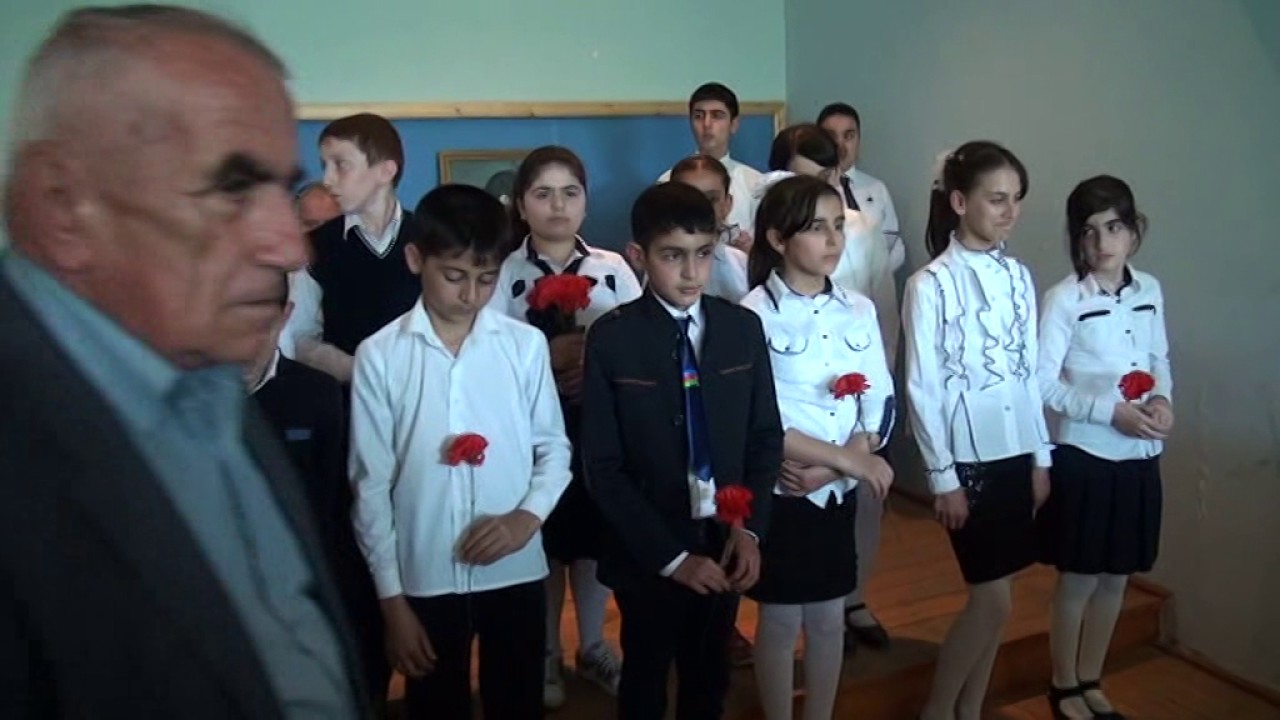 Şəhidlik Zirvəsi. Masallı Rayonu E.Ağayev adına tam orta məktəb 1