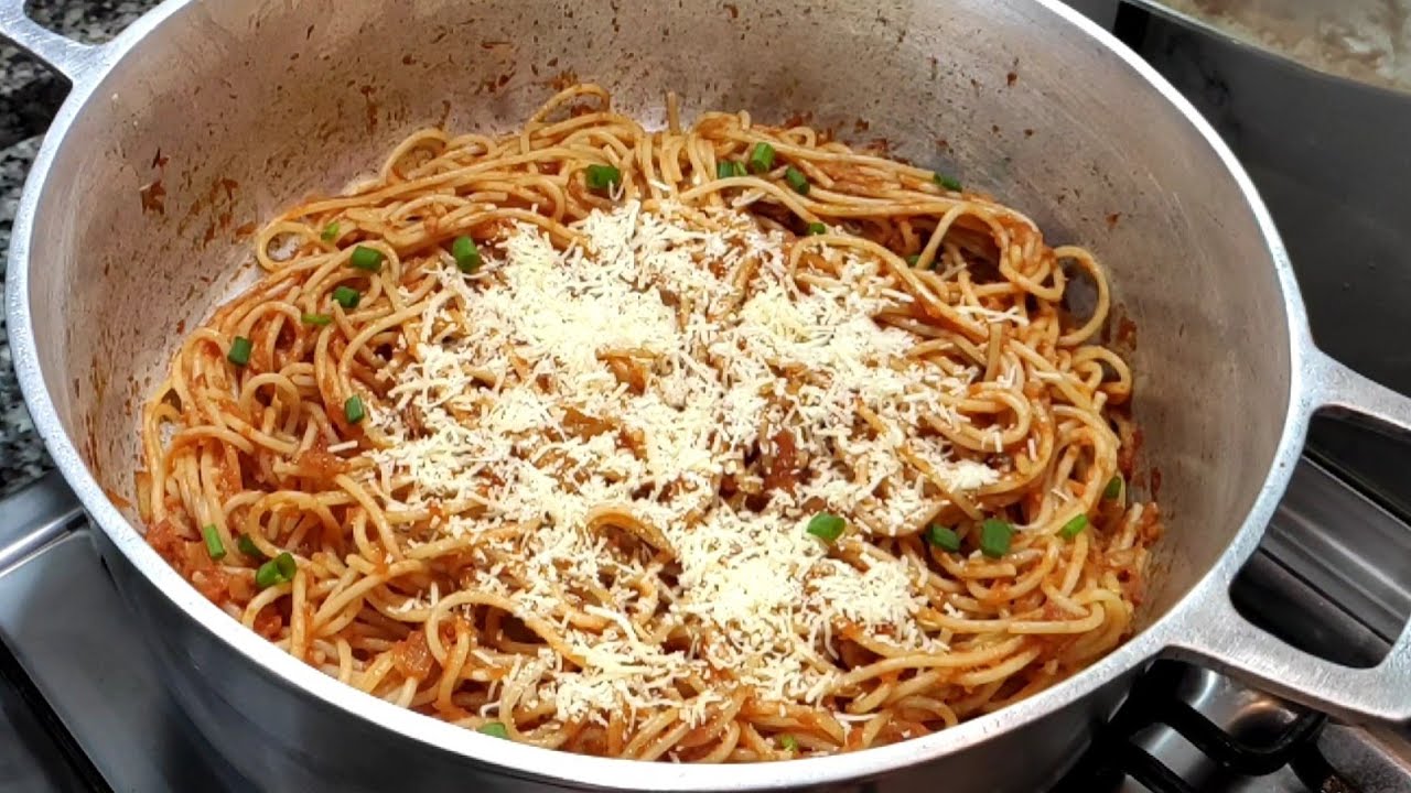 Macarrão sequinho simples com Extrato de Tomate! Aprendi com minha mãe,receita da minha infância 🥰