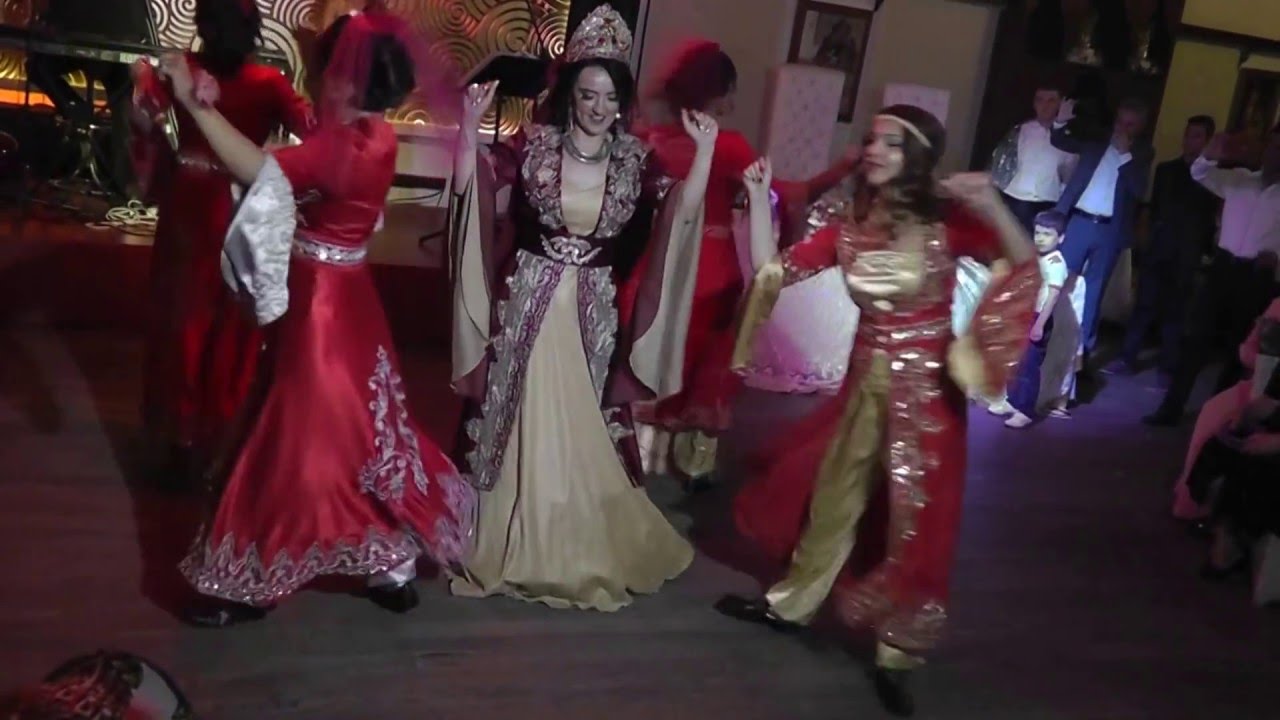 Muhteşem kına şov :)