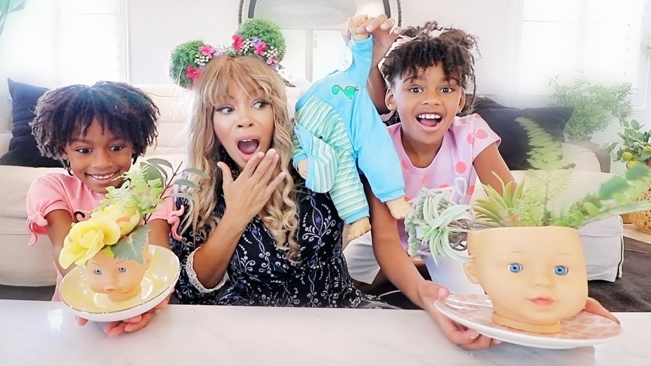 Naiah and Elli Try Creepy Yet Cute Doll Hacks! Old Toys Recycle Ideas and Doll DIYs