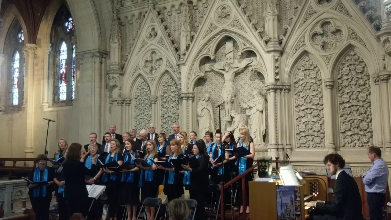 Éirím suas le Dia - St Muredach's Cathedral Choir, Ballina.