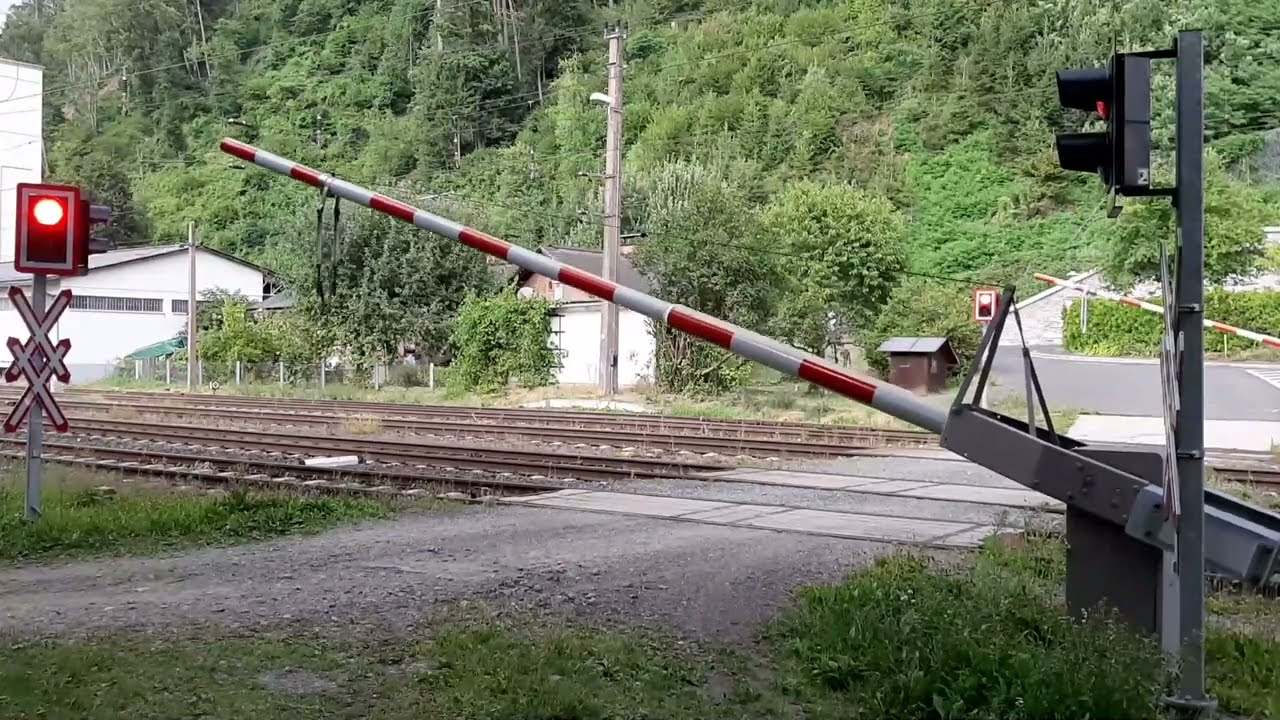 Bahnübergang Stuben // Austrian Railway Crossing