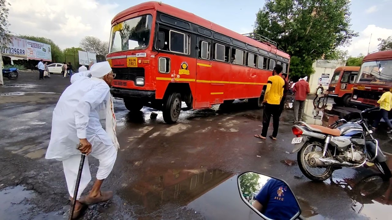 Warud first moto vlog , Dropping Nana at bus stop