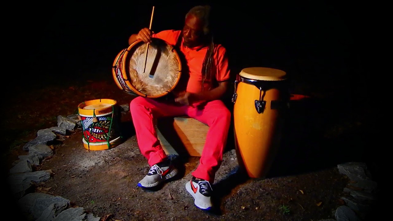 O Tambor Bantu em Minas Gerais - Maurício Tizumba