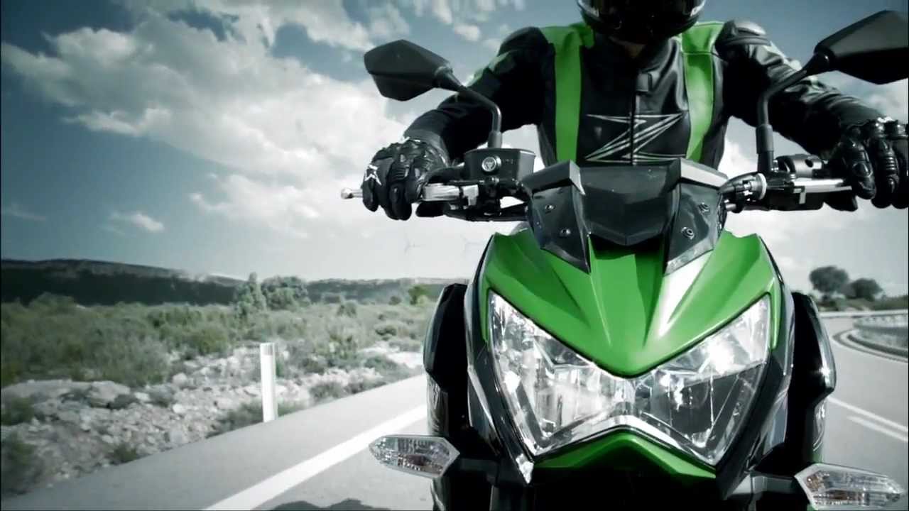 2013 Kawasaki Z800 official video
