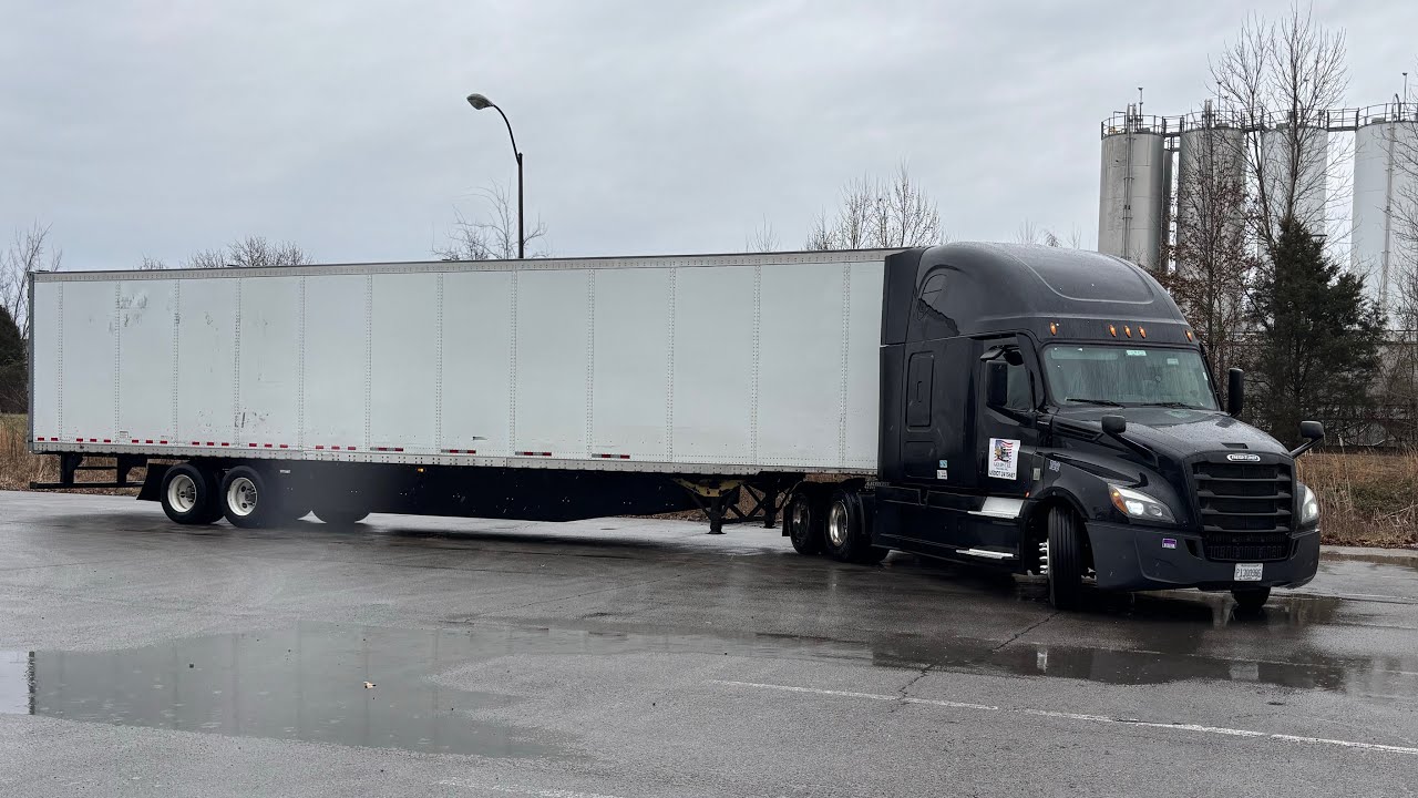 HAULING A HEAVY ONE | EPISODE 5.| ONE DAY BEFORE THE BIG STORM #owneroperator #business #roadto1k 