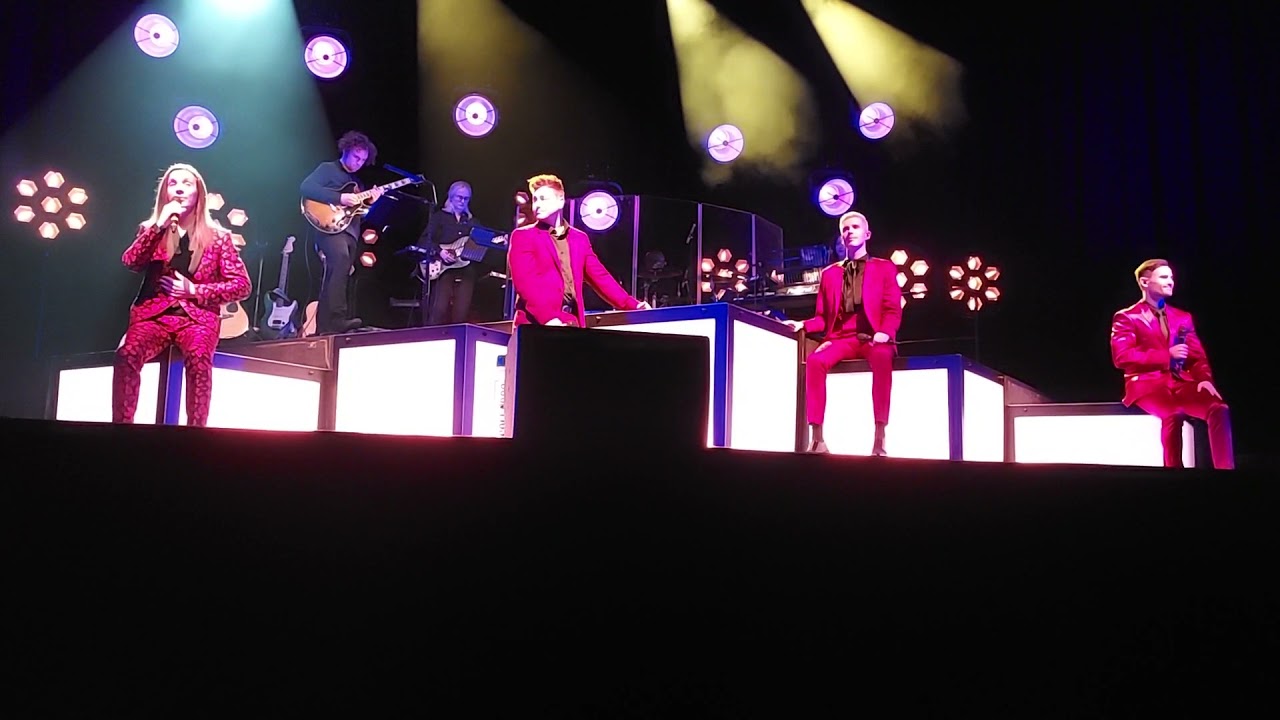 Collabro - Lighthouse  on the Greatest Hits Tour in Hull on 29\10\2021