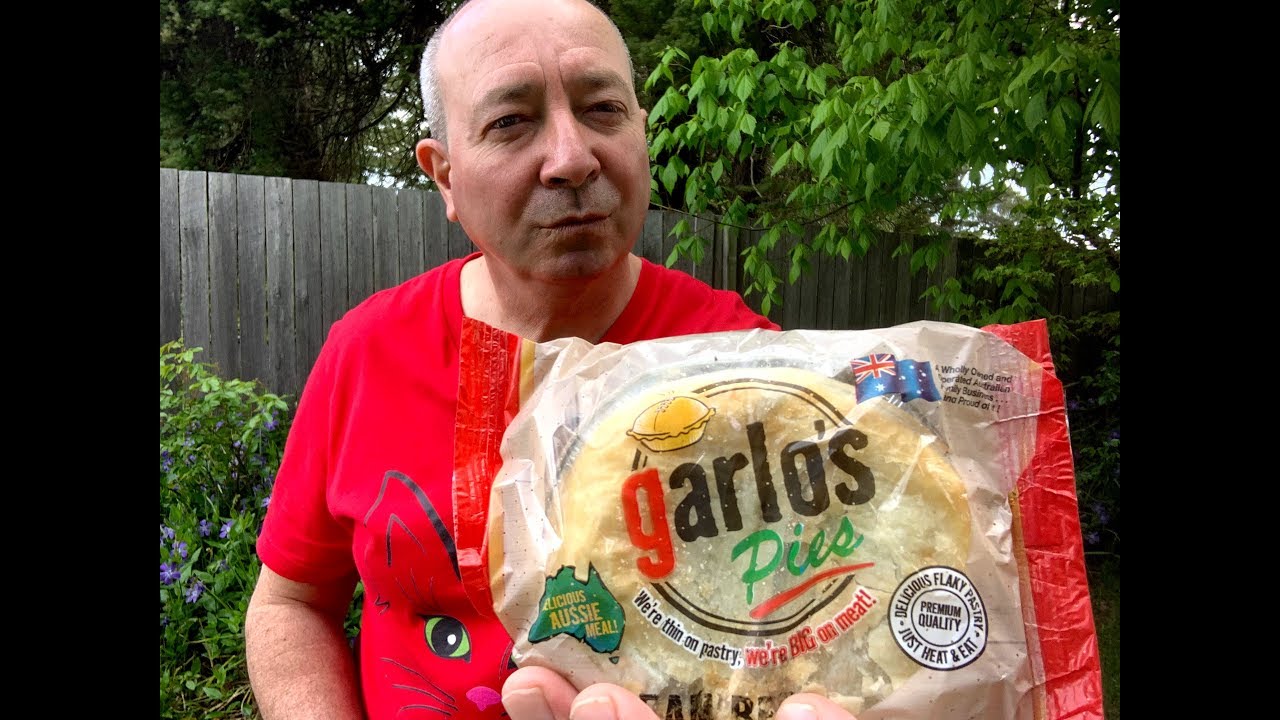 BP Servo Garlo&rsquo;s Meat Pie