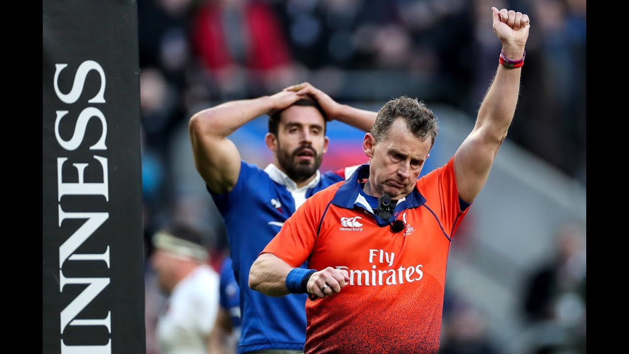 Nigel Owens awards penalty try after early Fickou tackle! | Guinness Six Nations