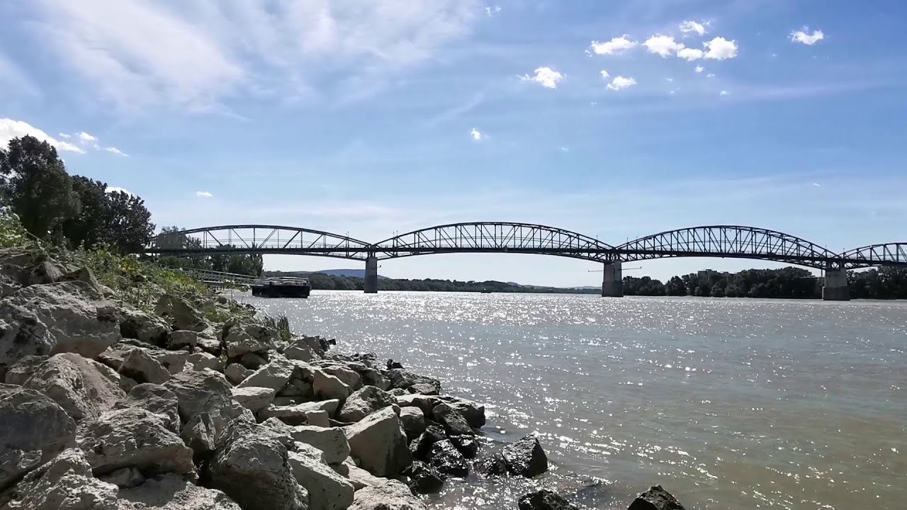 Esztergom    / Dunai Szerelem!/