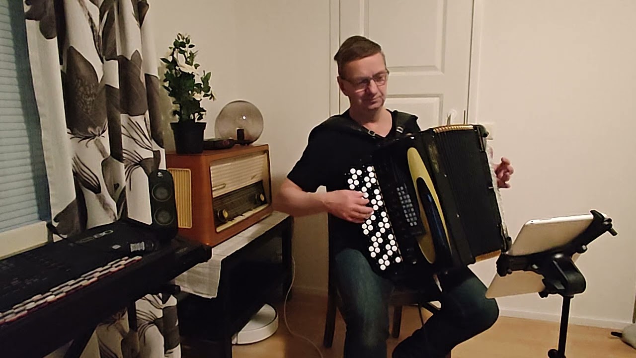 Keinussa kesällä kerran