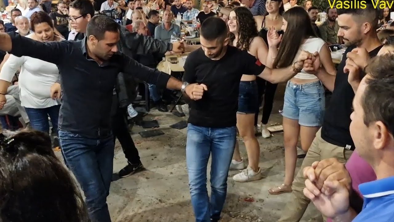 Τσάμικο: Δυο βλαχοπούλες λυγερές αρχόντισσες κ' ομορφονιές - Τάκης Μπαλάσης- Σωτήρης Κόκκορης