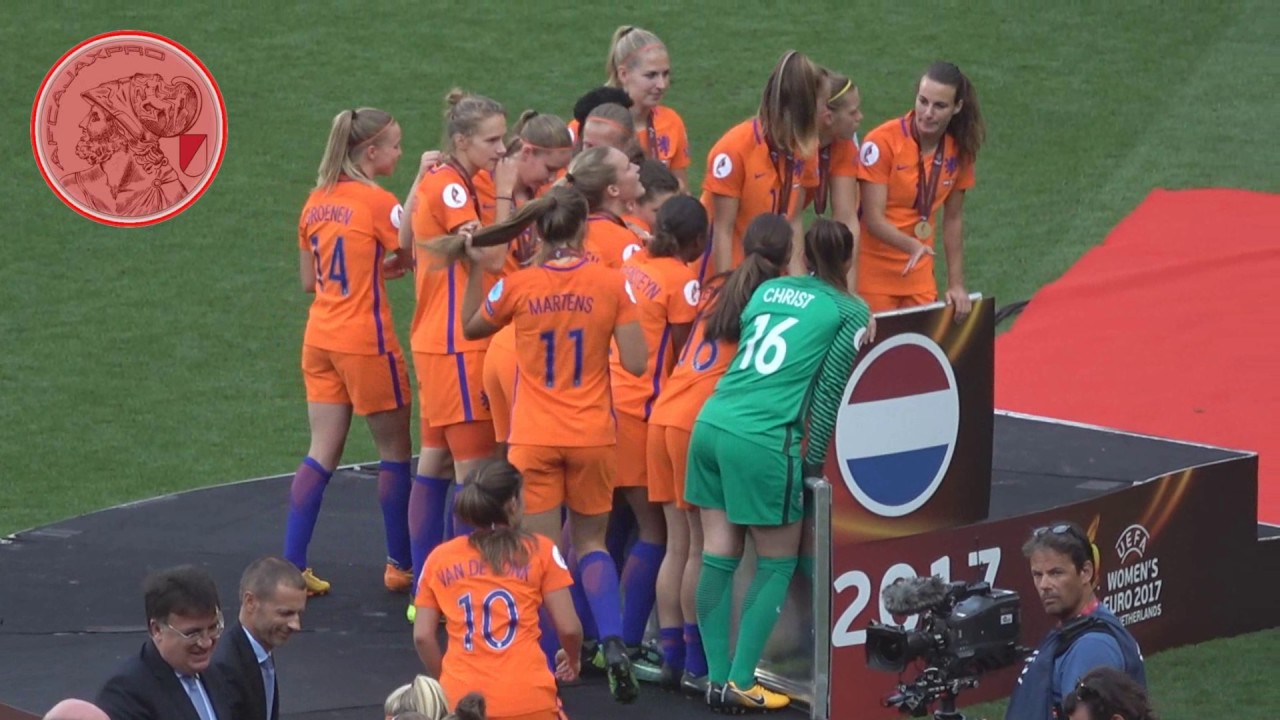 Nederland - Denemarken ( 4-2 ) 6-8-2017 | Uitreiking Beker