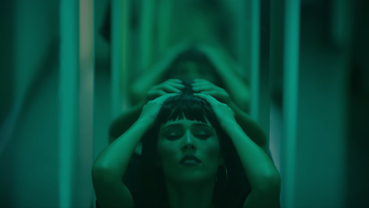 Andra Gogan - Deja Vu (Official Video)