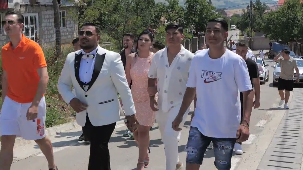 Partea 1 Adi si Larisa