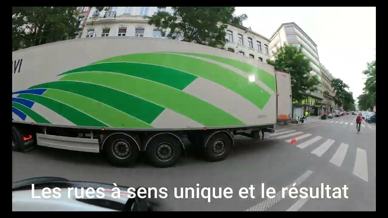 BRUXELLES CITY, presque mort ☠☠☠,trottinettes, piste cyclables 😀😀😀
