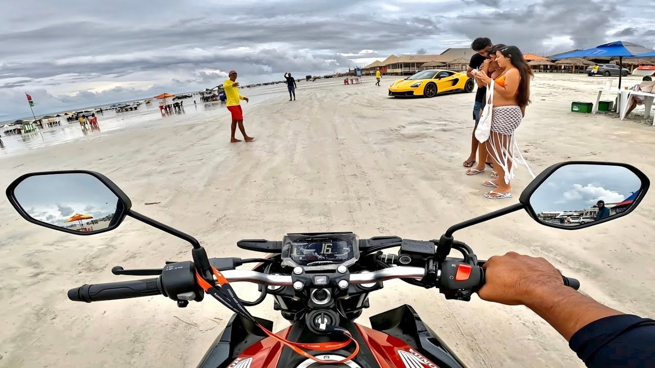 NA PRAIA DE SALINAS DE CB 300F 2025